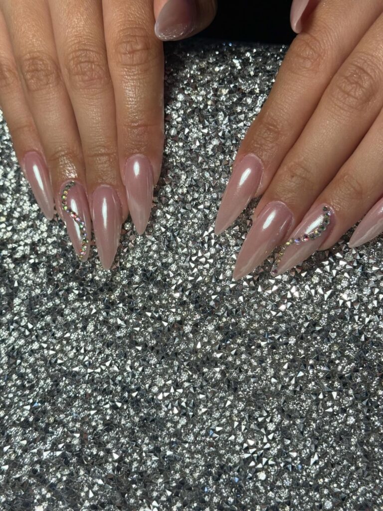 LOVELISTA NAILS — Φωτογραφία