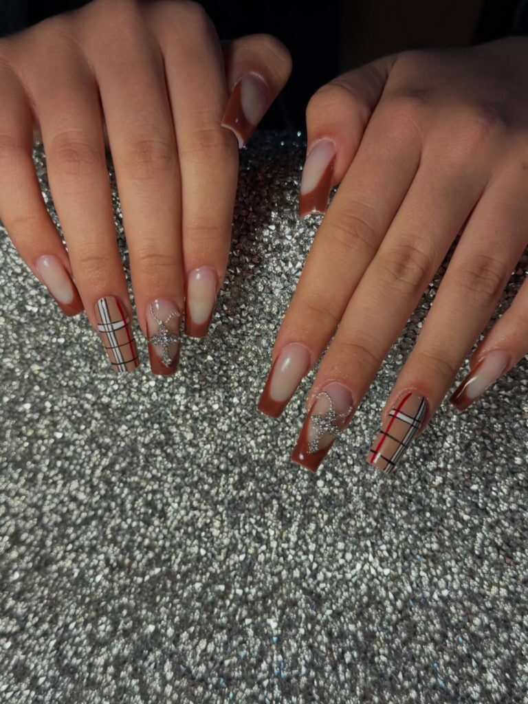 LOVELISTA NAILS — Φωτογραφία